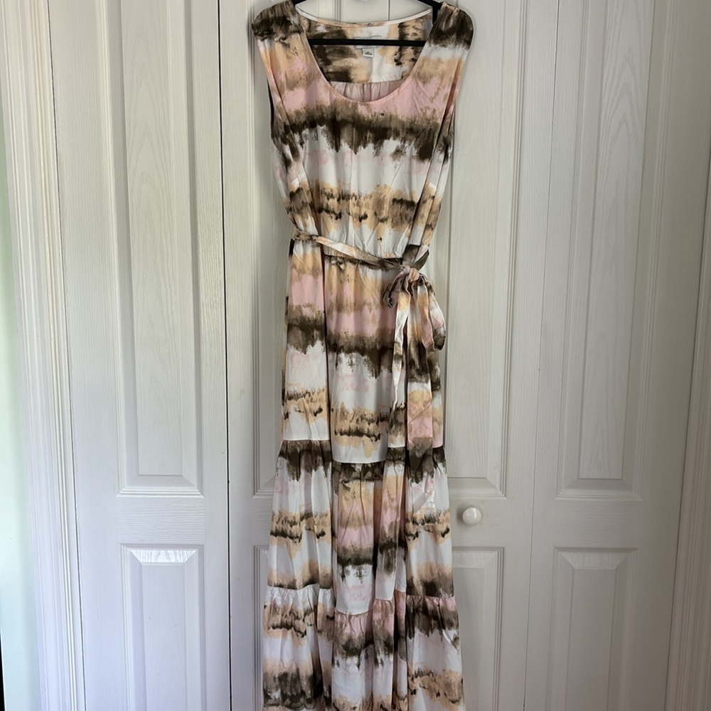 Ava & Viv Sleeveless Maxi Length Dress. Size 2X